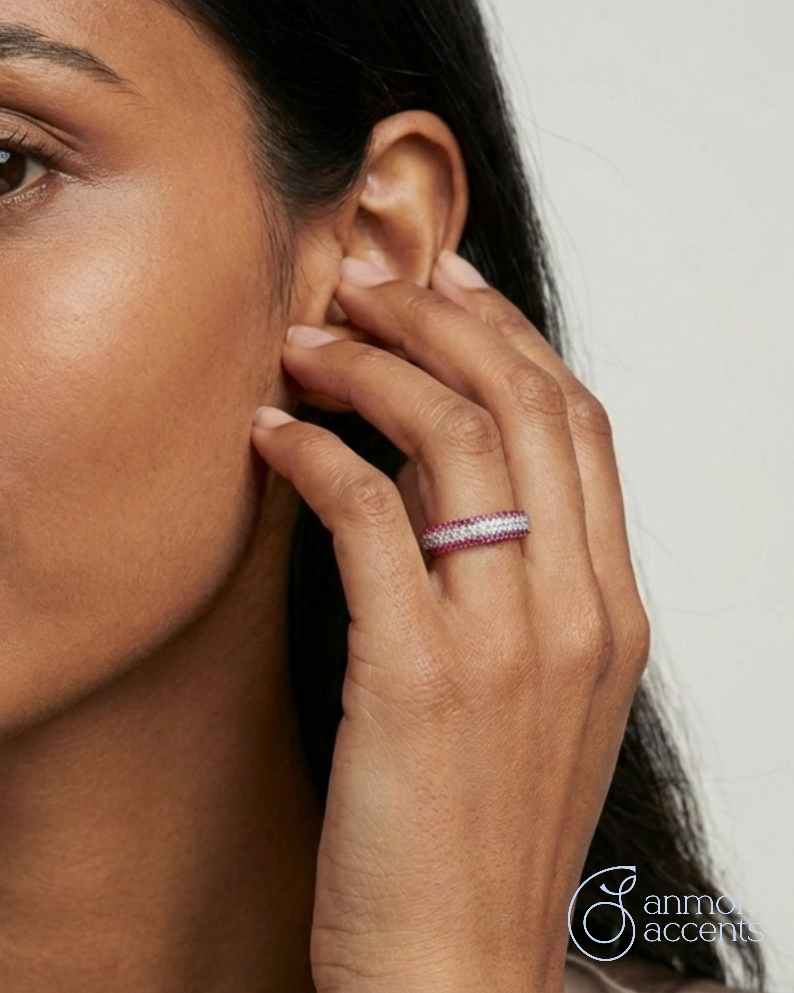 Evara Sapphire Diamond Band