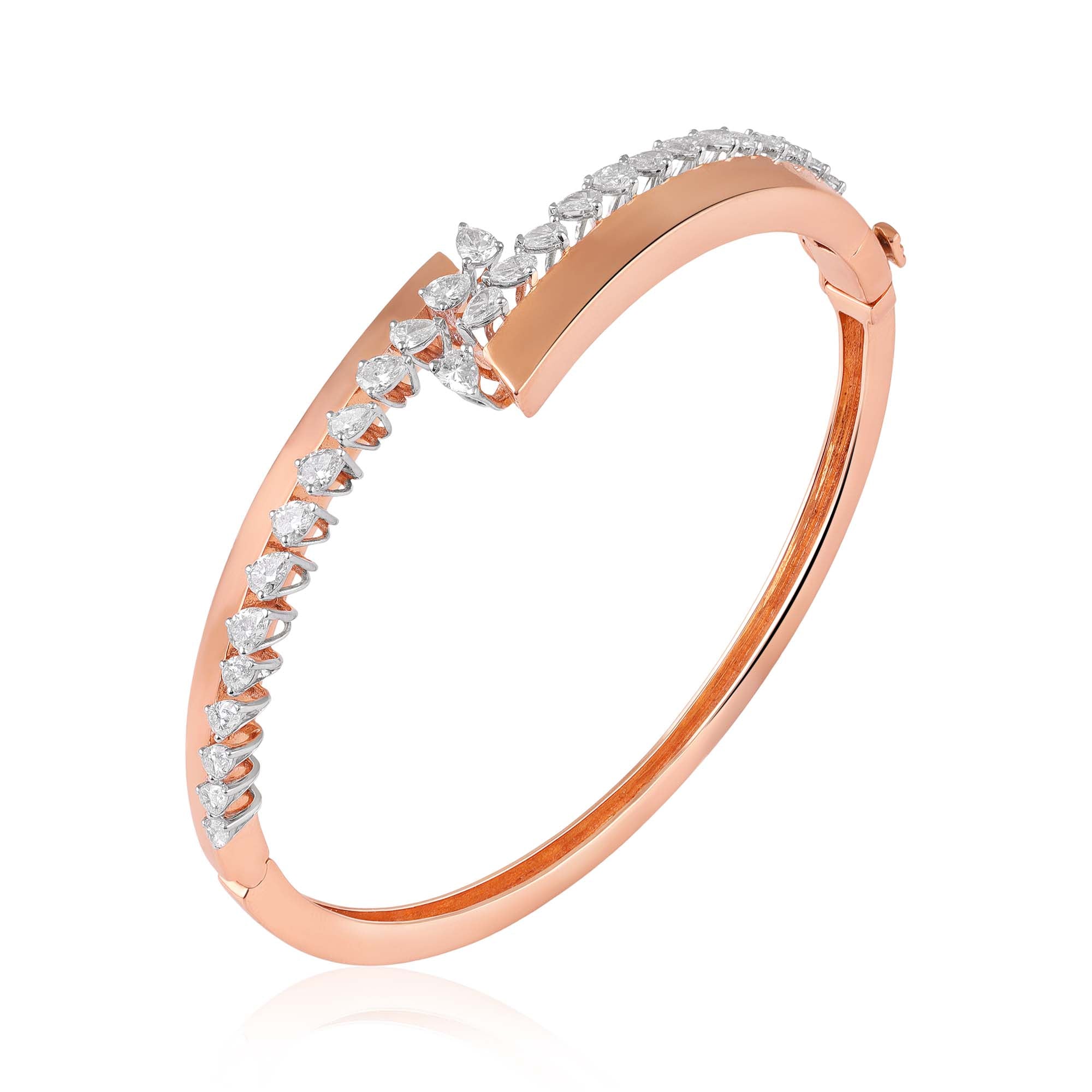 Signature Wise Bangle Bracelet