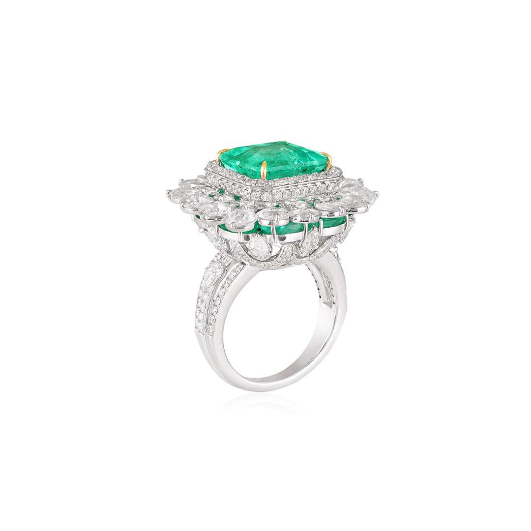 Emerald Daisy Ring