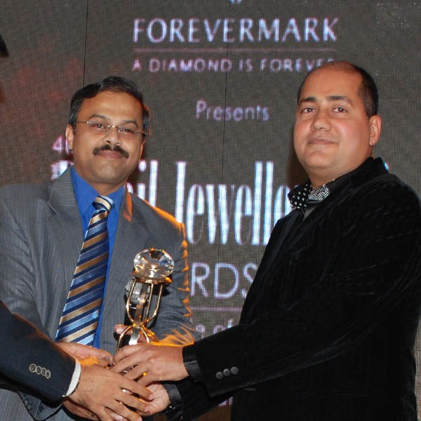 Retail Jeweller India Awards – Best Coloured Gemstone Jewellery & Best Print Campaign of the Year
