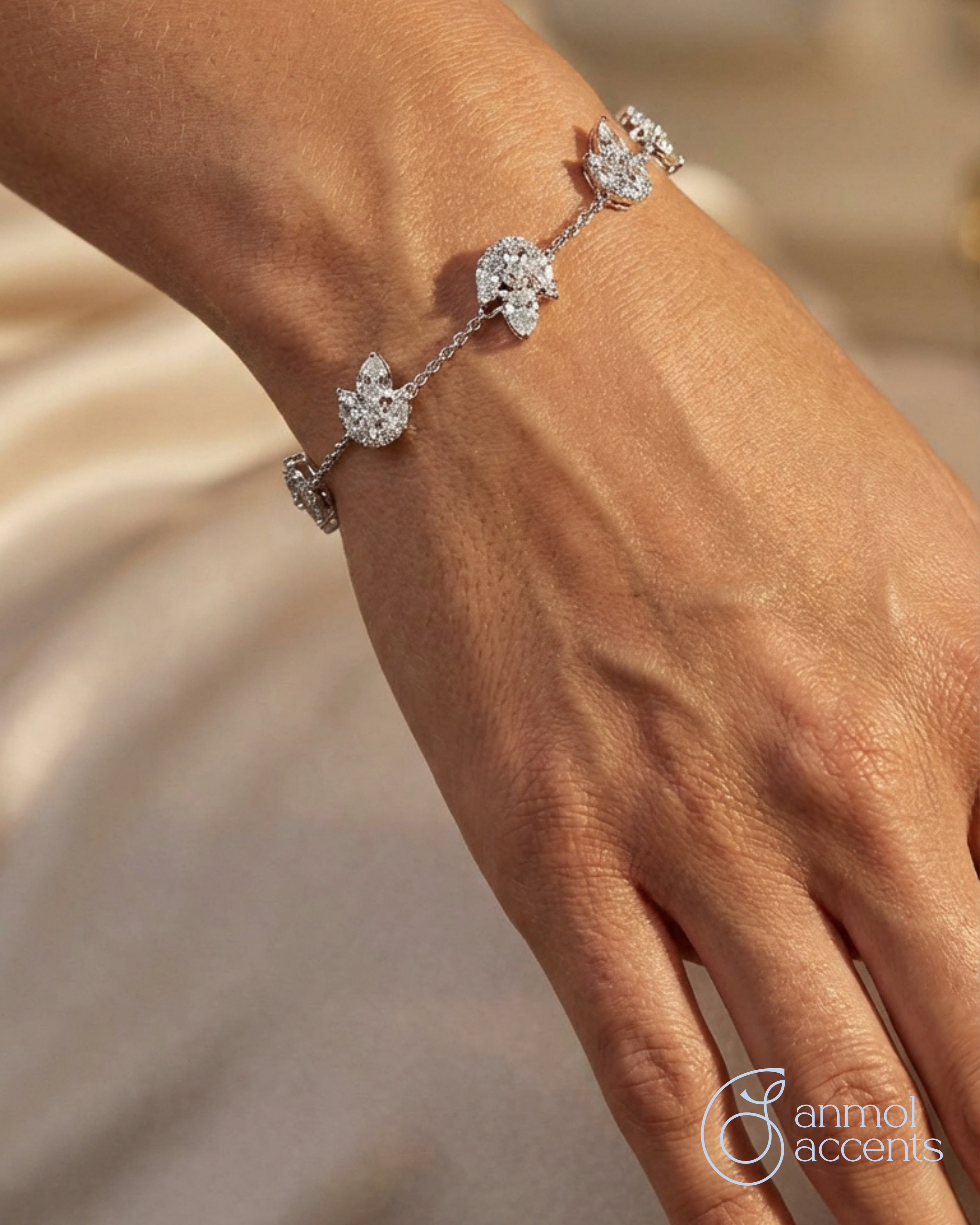 Blooming Chain Natural Diamond Bracelet - White Gold