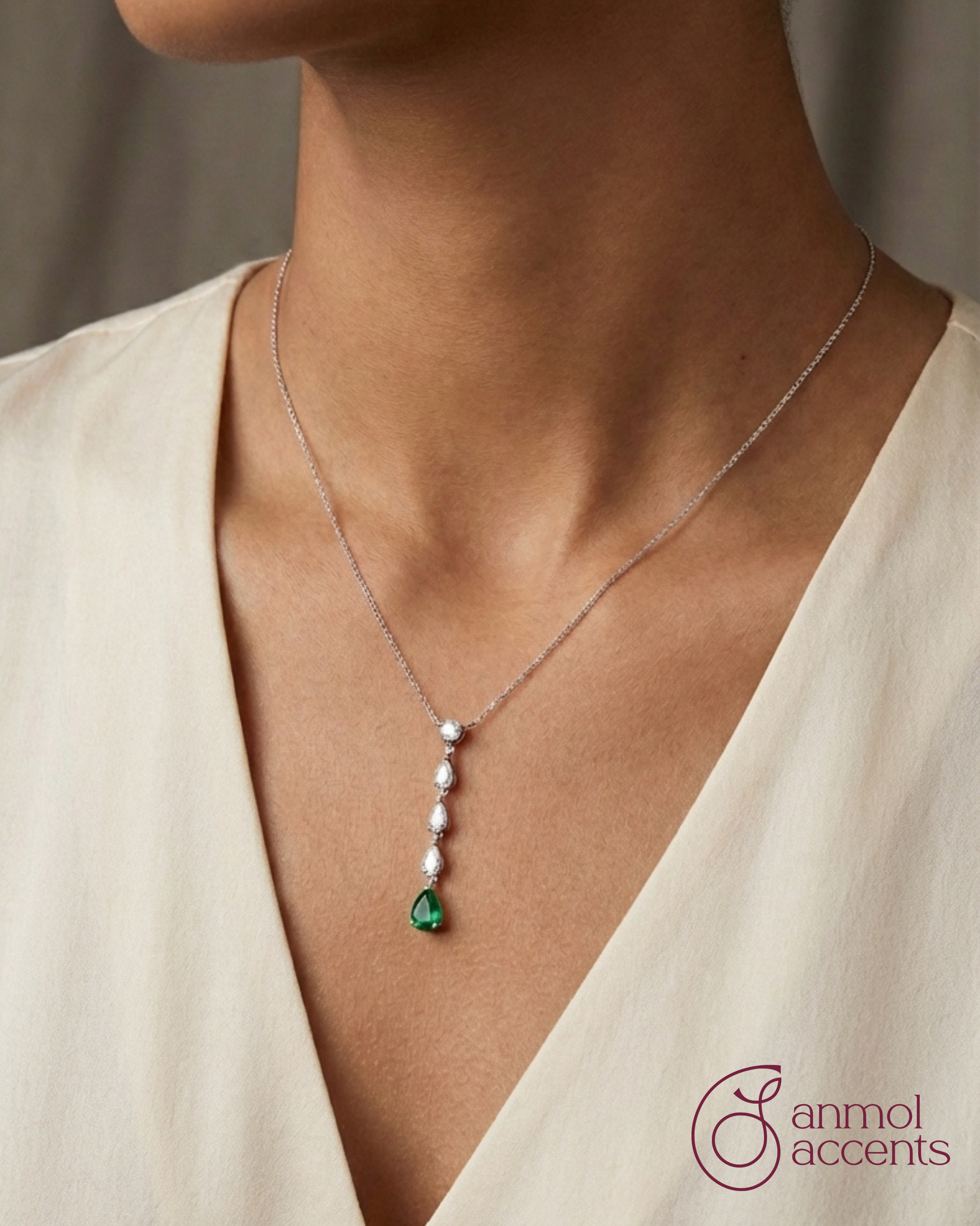 Verdant Emerald Neckchain