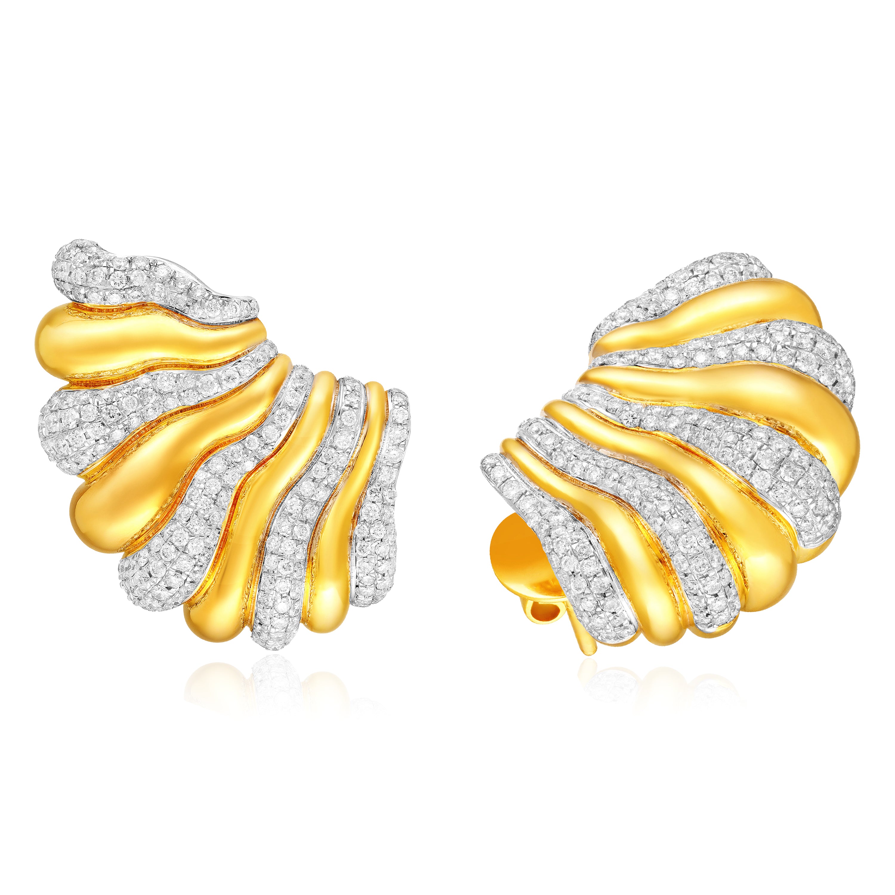 Signature Sass Natural Diamond Earcuff