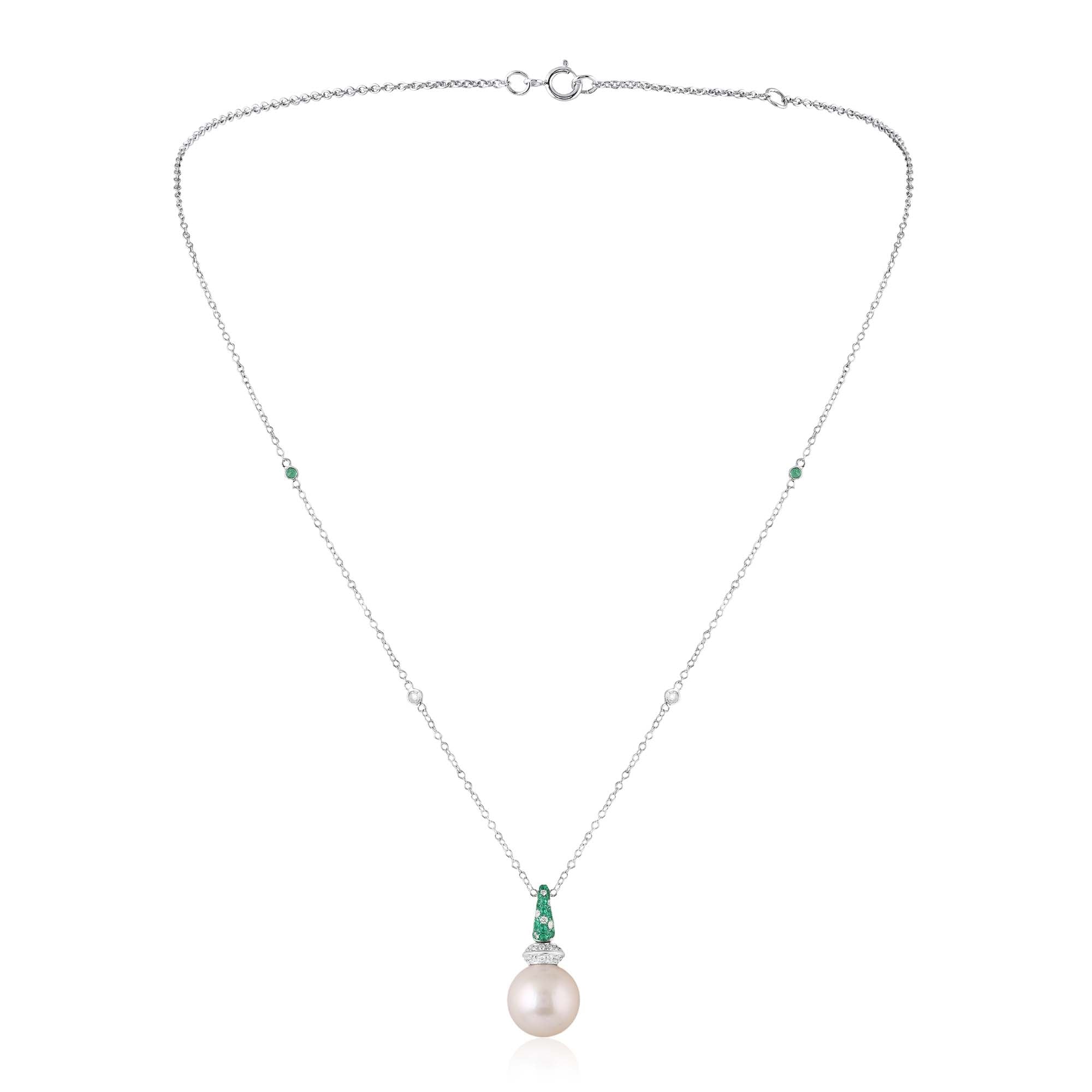 Emerald Embrace Pearl Pendant Chain