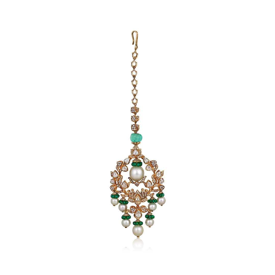 Emerald Radiance Mangtika